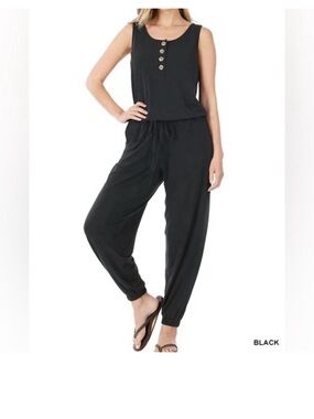 Zenana Outfitters Black Sleeveless Jogger Jumpsuit with Button-Front